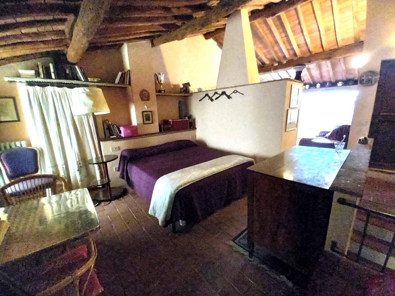 Casa Indipendente in Vendita a Capannori, zona Castelvecchio, 140'000€, 140 m²
