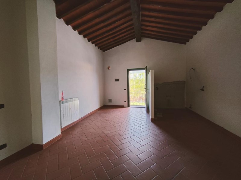 Bilocale in Vendita a Collesalvetti, zona Torretta Vecchia, 90'000&euro;, 55 m²