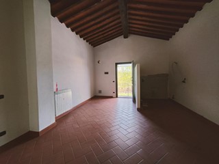 Bilocale in Vendita a Collesalvetti, zona Torretta Vecchia, 90'000&euro;, 55 m²