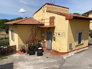 Casa Indipendente in Vendita a Santa Maria a Monte, 129'000€, 80 m²