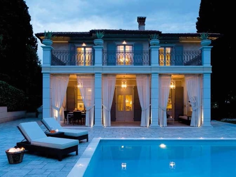 Casa Indipendente in Vendita a Ancona, zona BARCAGLIONE, 279'000€, 900 m²