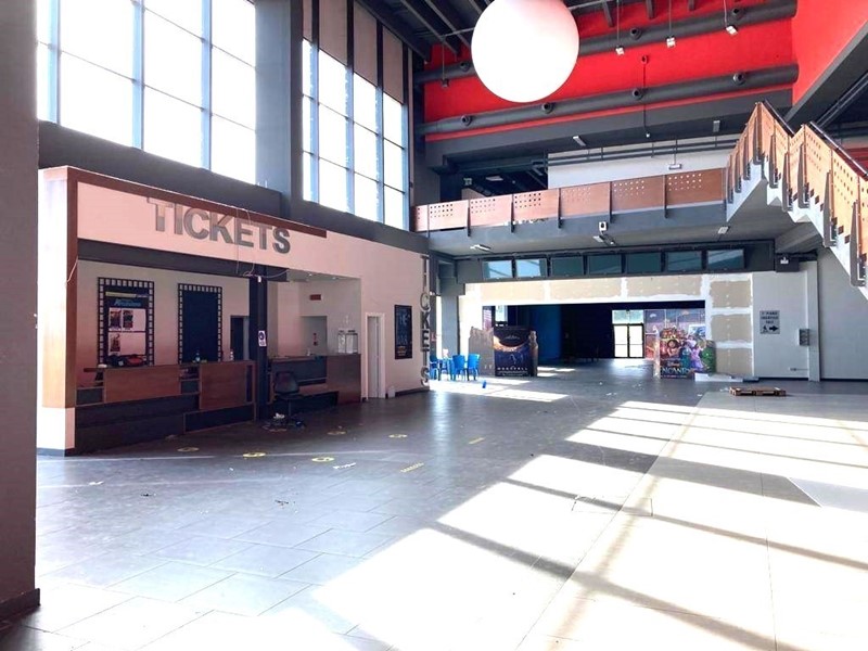 Immobile commerciale in Vendita a Colonnella, 4'750'000€, 14900 m²