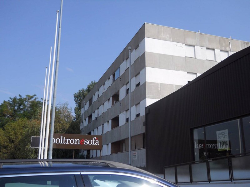 Bilocale in Affitto a Rovigo, zona Viale Porta Adige, 38 m², arredato