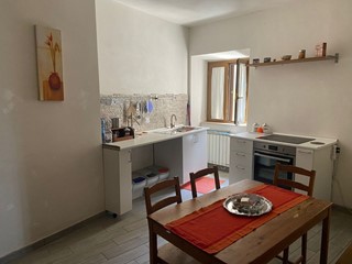 Bilocale in Vendita a Alviano, 48'000€, 80 m²