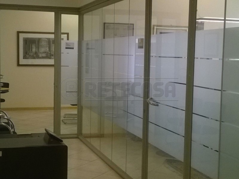 Ufficio in Vendita a Schio, 790'000€, 1045 m²