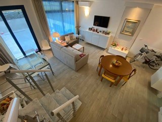 Casa Indipendente in Vendita a Ameglia, zona Ameglia bassa, 450'000&euro;, 240 m²