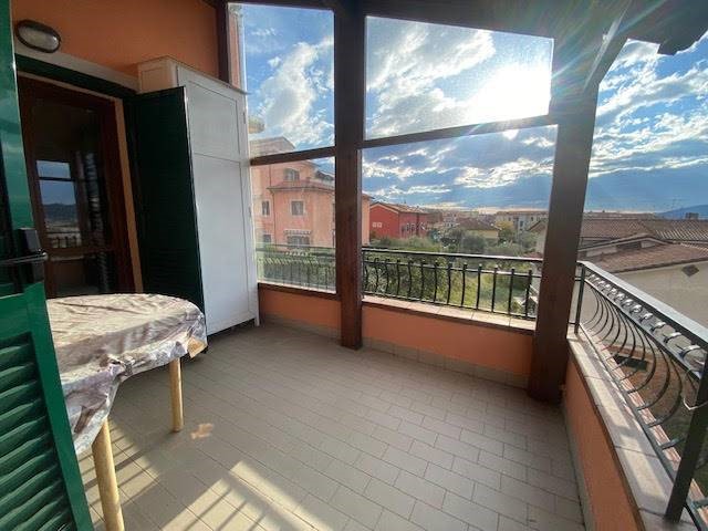 Appartamento in Vendita a Santo Stefano di Magra, 280'000€, 130 m²