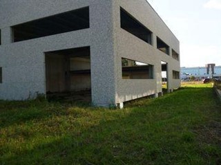 Capannone in Vendita a Castelnuovo Magra, 1'300'000€, 5000 m²