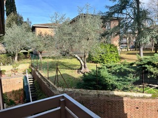 Trilocale in Vendita a Siena, 190'000€, 65 m², arredato