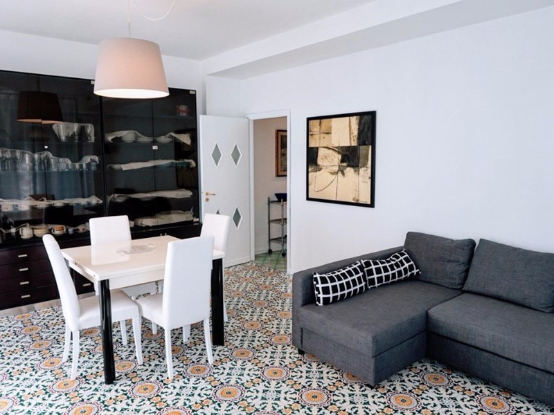 Appartamento in Vendita a Massa, zona Marina di Massa, 340'000&euro;, 120 m², arredato