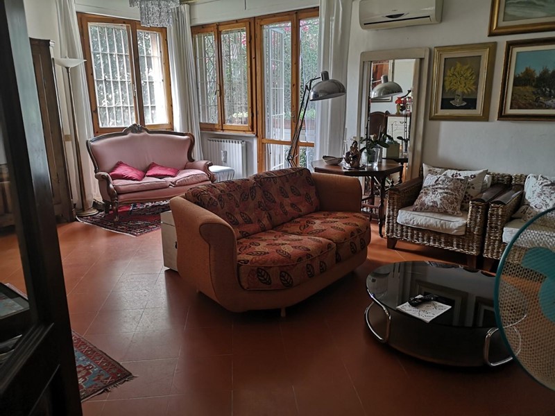 Appartamento in Vendita a Pisa, 359'000&euro;, 125 m², con Box