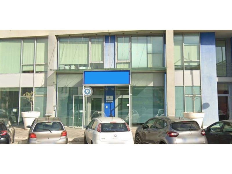 Immobile commerciale in Affitto a Pescara, 2'800€, 150 m²