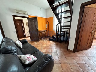 Casa Semi Indipendente in Vendita a Taggia, 195'000€, 80 m², arredato