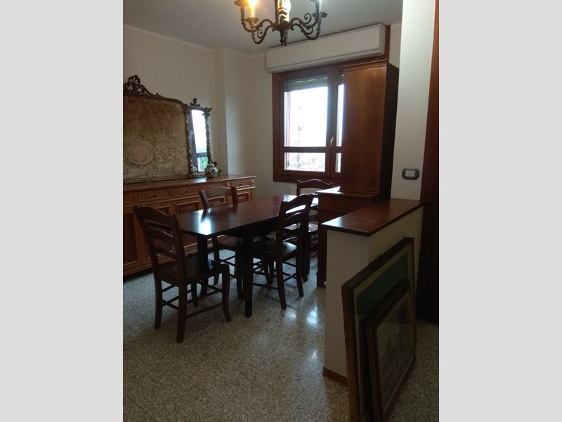 Bilocale in Vendita a Grugliasco, zona Borgata Paradiso, 75'000€, 45 m²