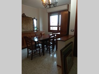 Bilocale in Vendita a Grugliasco, zona Borgata Paradiso, 75'000€, 45 m²