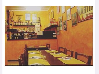 Attività commerciale in Vendita a Imola, 40'000€, arredato