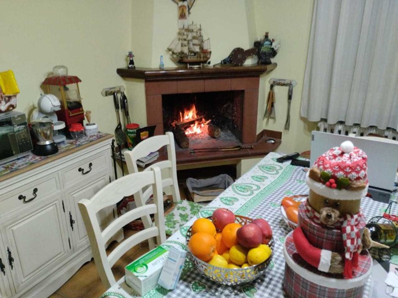 Casa Indipendente in Vendita a Carrara, zona Fossone, 330'000€, 130 m²