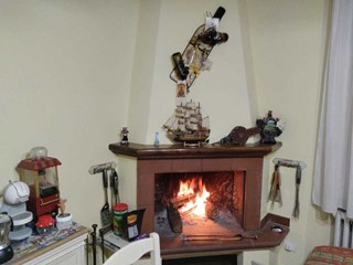 Casa Indipendente in Vendita a Carrara, zona Fossone, 330'000€, 130 m²