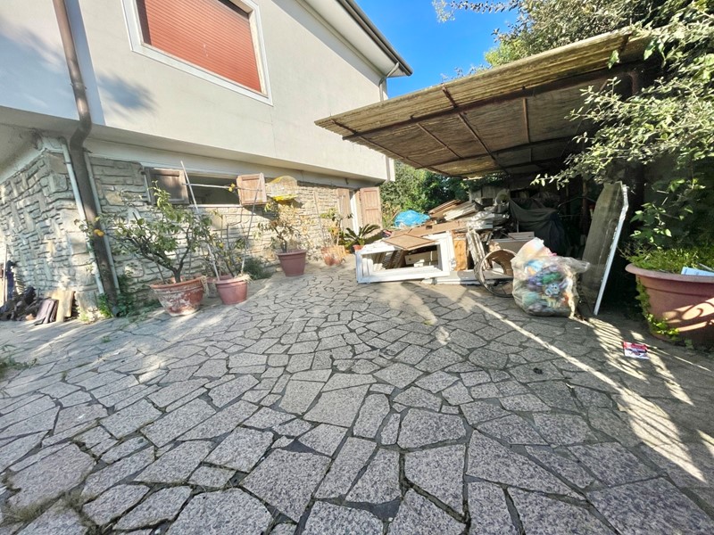 Trilocale in Vendita a Pietrasanta, zona pietrasanta, 250'000€, 70 m²