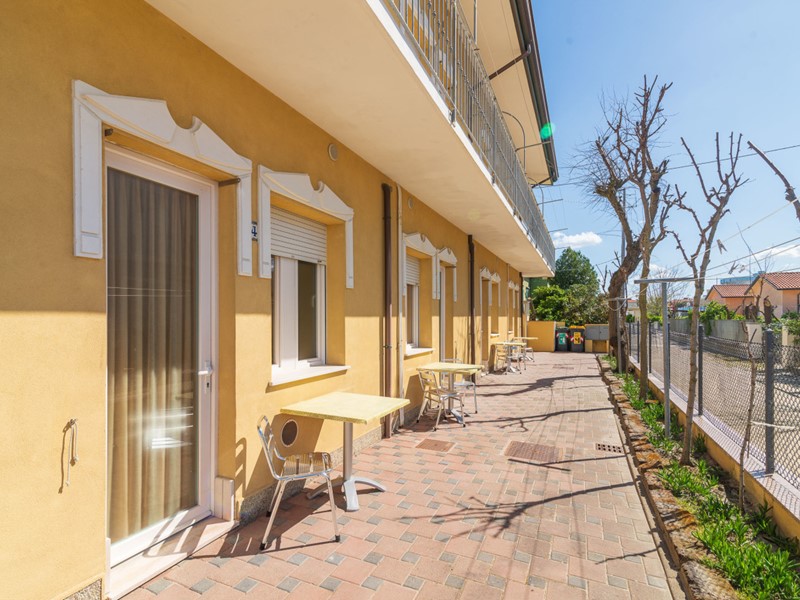 Immobile commerciale in Vendita a San Mauro Pascoli, zona San Mauro A Mare, 750 m²