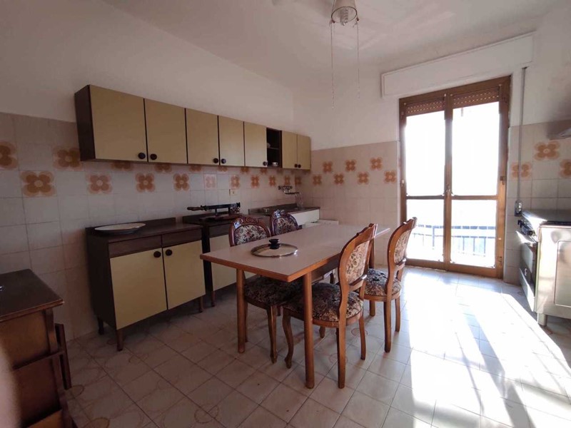 Casa Semi Indipendente in Vendita a Luni, 210'000€, 110 m²