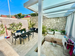 Casa Semi Indipendente in Affitto a Pietrasanta, zona pietrasanta, 1'500€, 85 m², arredato