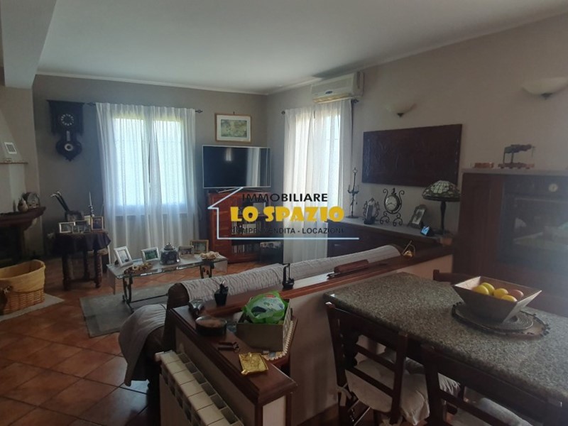 Casa Indipendente in Vendita a Testico, 185'000€, 143 m²