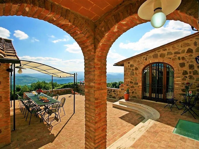 Casale in Vendita a Volterra, 2'100'000€, 580 m², arredato, con Box