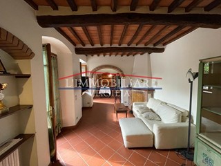 Casa Semi Indipendente in Vendita a Forte dei Marmi, 820'000€, 75 m², arredato