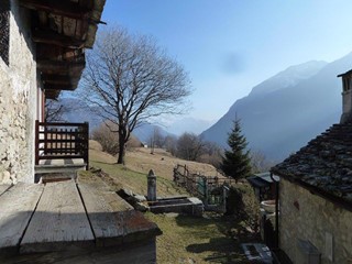 Casale in Vendita a Varzo, 33'000€, 90 m²