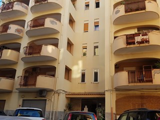 Trilocale in Vendita a Milazzo, zona Ponente, 109'000€, 110 m²