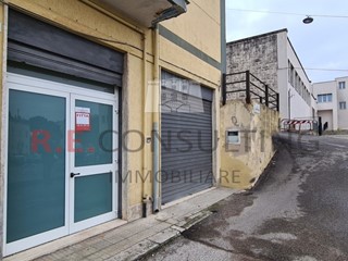 Ufficio in Affitto a Martina Franca, 550€, 87 m²