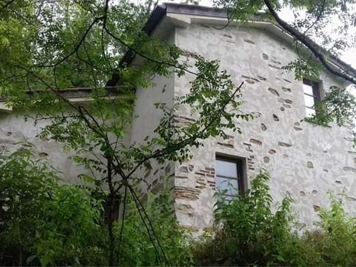 Casa Indipendente in Vendita a Seravezza, 90'000&euro;, 80 m²