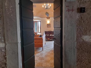 Casa Semi Indipendente in Vendita a Licciana Nardi, zona Monti, 795'000€, 560 m², arredato