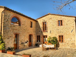 Casale in Vendita a Pescia, zona Pescia, 1'300'000€, 250 m²