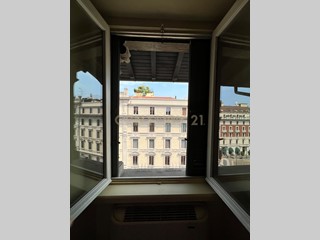 Trilocale in Affitto a Milano, 2'200€, 85 m², arredato