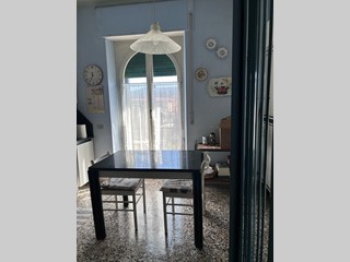 Appartamento in Vendita a Villafranca in Lunigiana, 100'000€, 120 m², arredato