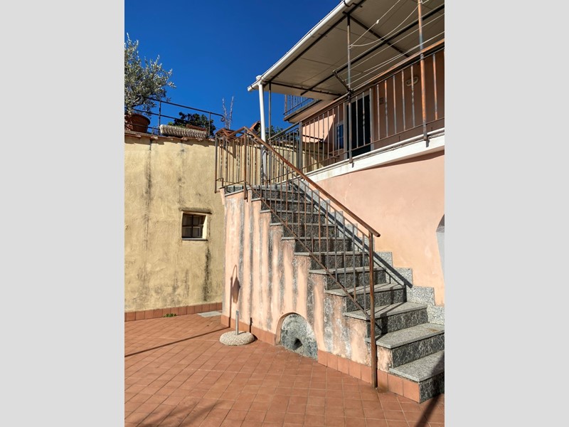 Casa Semi Indipendente in Vendita a Sestri Levante, 170'000€, 90 m²