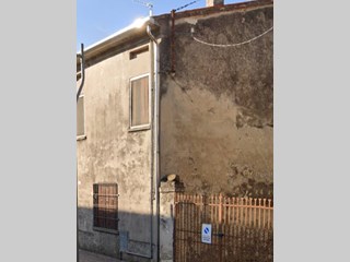 Rustico in Vendita a Erbè, zona Paese centro , 145'000€, 350 m²