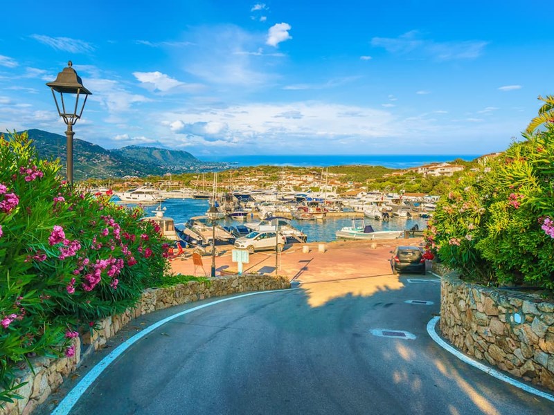 Bilocale in Vendita a Olbia, zona Porto Rotondo, 150'000€, 44 m², arredato