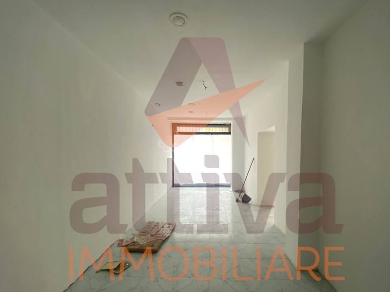 Capannone in Affitto a Castelfidardo, 500€, 70 m²