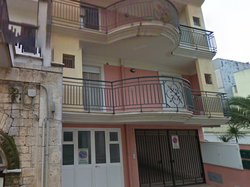 Appartamento in Vendita a Casamassima, zona via conversano, 30'000€, 80 m²