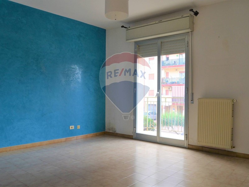 Appartamento in Vendita a Ragusa, zona Selvaggio, 88'000€, 120 m²