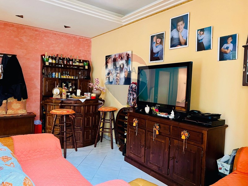 Appartamento in Vendita a Ragusa, zona Ecce Homo, 55'000€, 120 m²