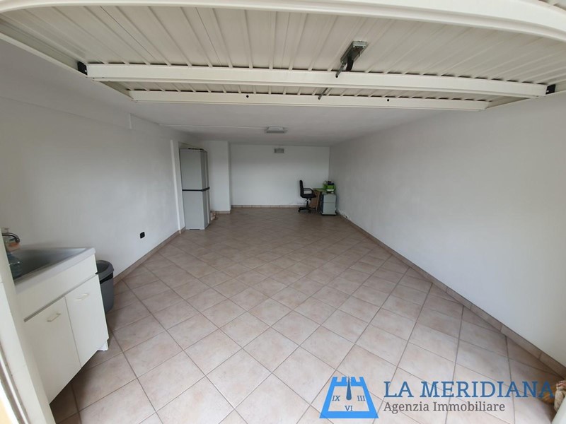 Box in Vendita a Lamporecchio, 25'000€, 30 m², con Box