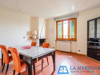 Casa Indipendente in Vendita a Larciano, 210'000€, 455 m², arredato, con Box