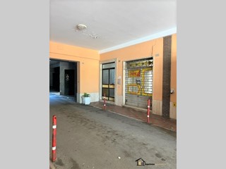 Negozio in Vendita a Poggio Mirteto, 80'000&euro;, 115 m²