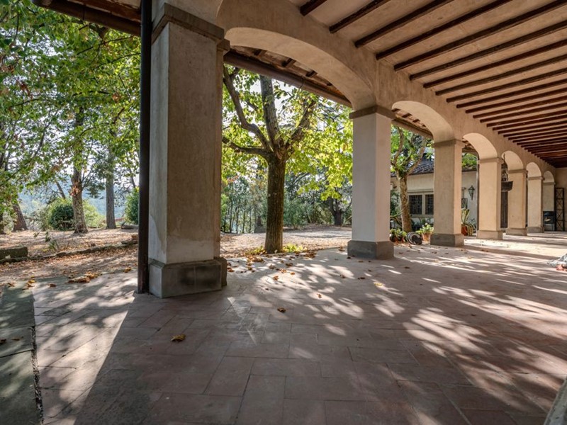 Villa in Vendita a Firenze, 2'860'000€, 1000 m²
