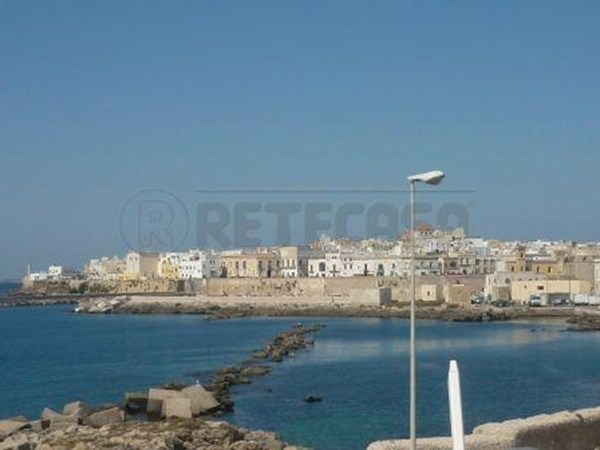 Appartamento in Vendita a Gallipoli, zona GALLIPOLI LUNG.RE GALILEI, 110 m², con Box