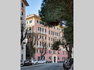 Bilocale in Vendita a Genova, zona Castelletto, 165'000€, 82 m²